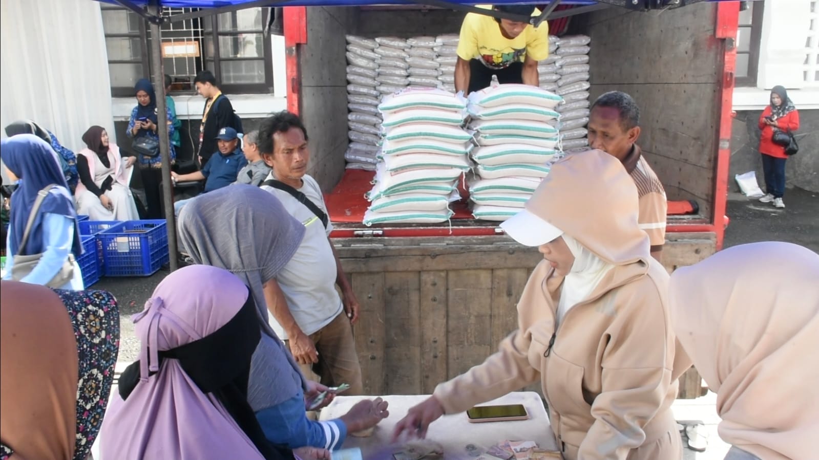 Momentum HUT Korpri ke-54 Diisi dengan Program Gerakan Pangan Murah